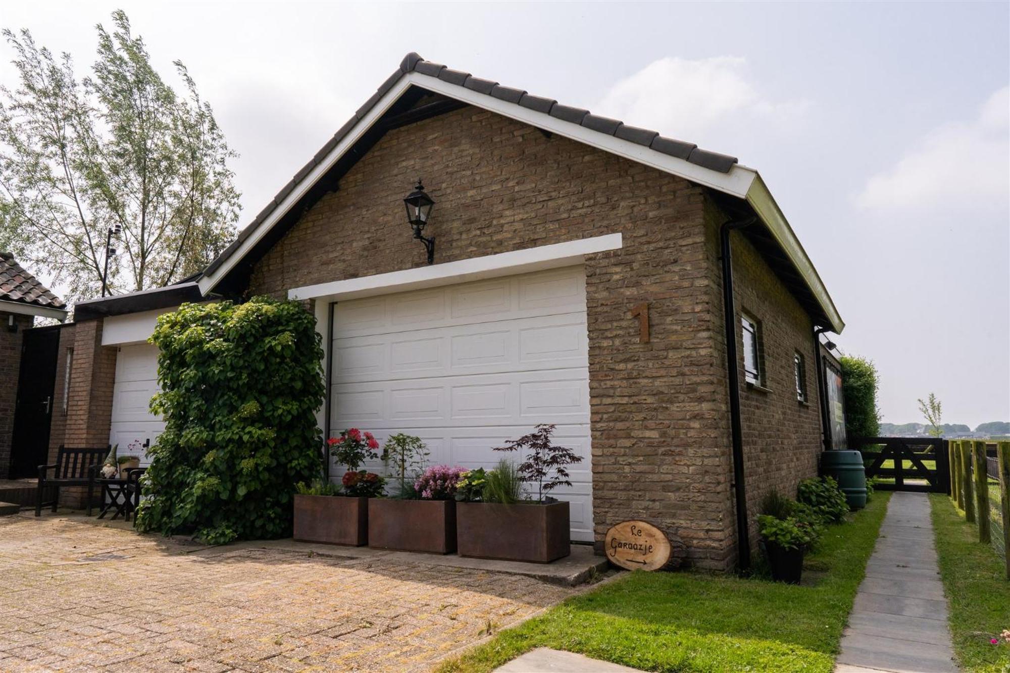 Vakantiewoning Le Garaazje 'S-Gravendeel Екстер'єр фото